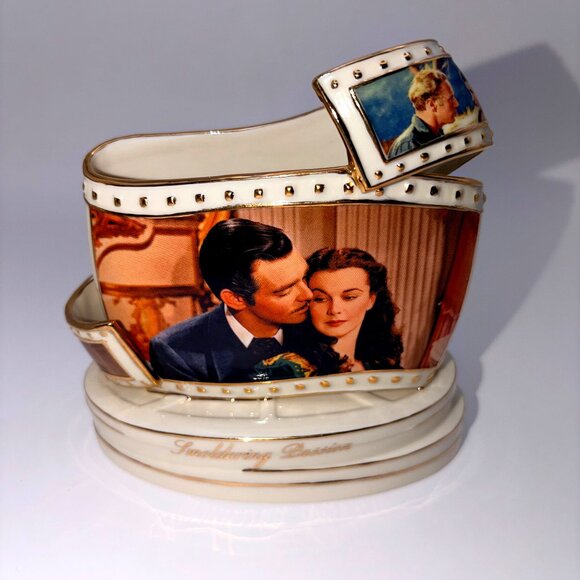 Gone With the Wind Bradford Exchange Porcelain Figurines – Set of 4 - Picture 10 of 13